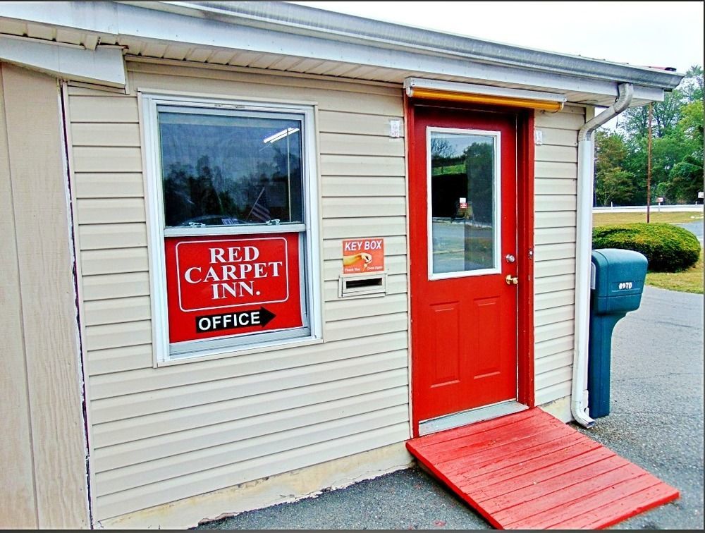 Red Carpet Inn Duncannon New Buffalo Εξωτερικό φωτογραφία