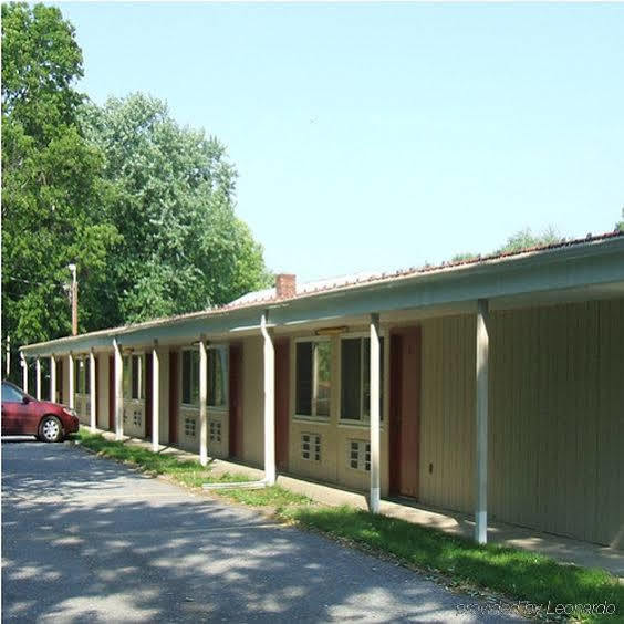 Red Carpet Inn Duncannon New Buffalo Εξωτερικό φωτογραφία