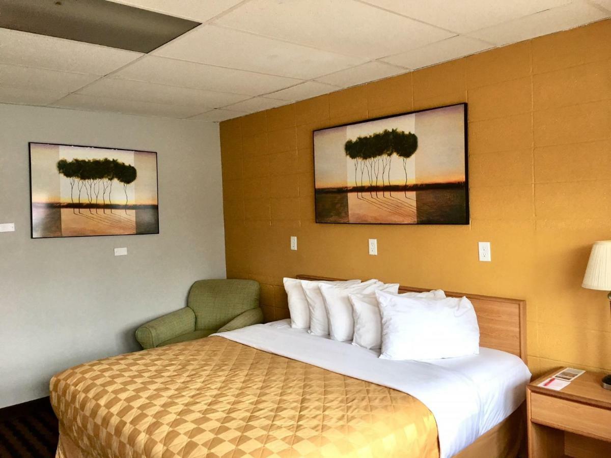 Red Carpet Inn Duncannon New Buffalo Εξωτερικό φωτογραφία