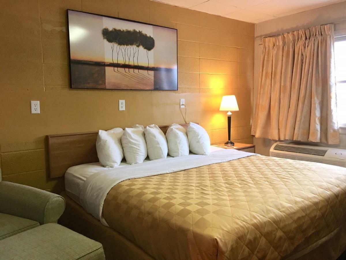 Red Carpet Inn Duncannon New Buffalo Εξωτερικό φωτογραφία